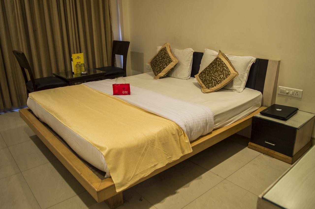 Oyo 751 Hotel Shree Palace ボーパール エクステリア 写真